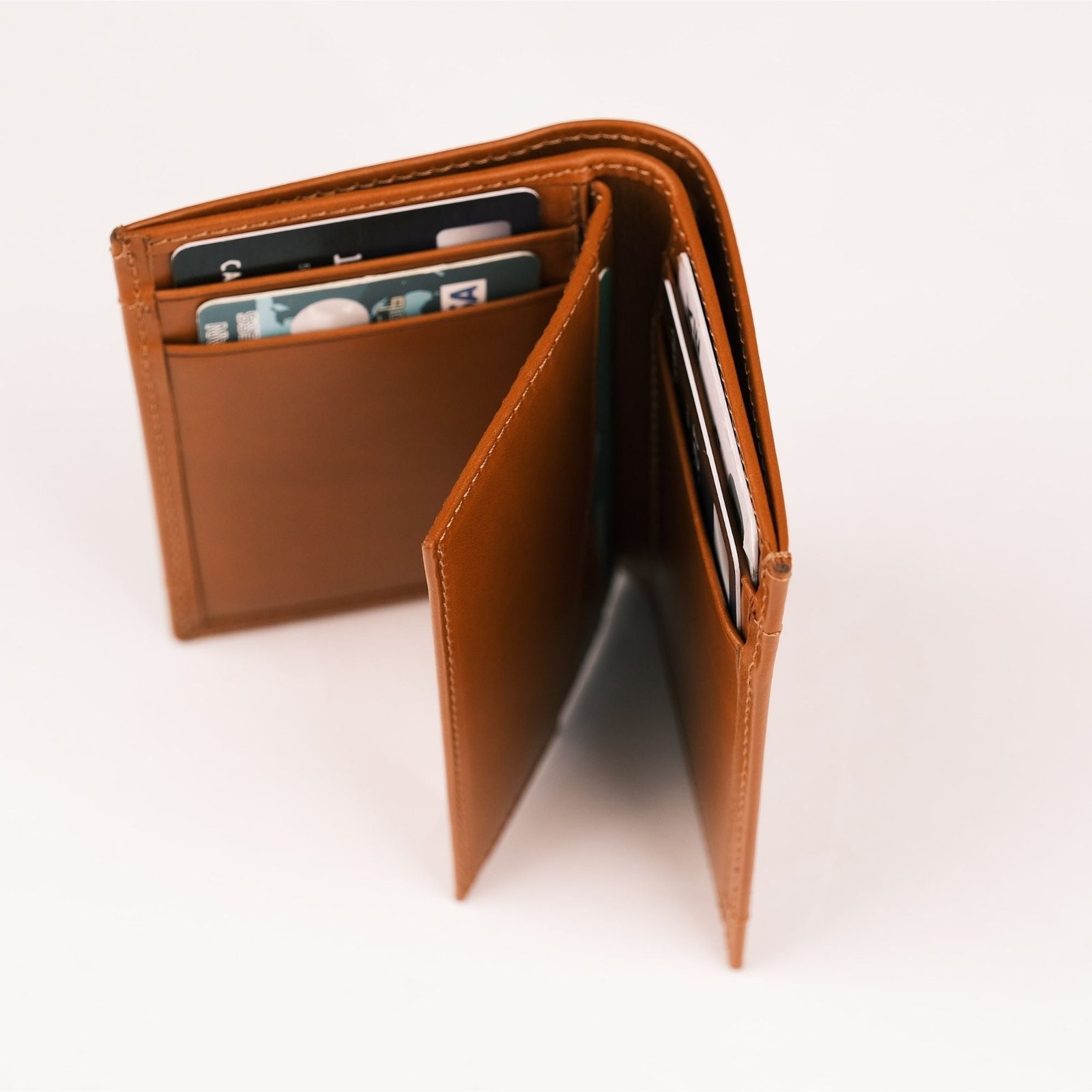 Glendo Apple AirTag Slot Leather Wallet, Handcrafted, Unisex - Image 5