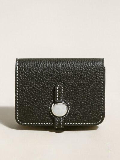 Slim Leather Wallet with Detachable Strap – Pebble-Grain Mini Crossbody Wallet & Clutch